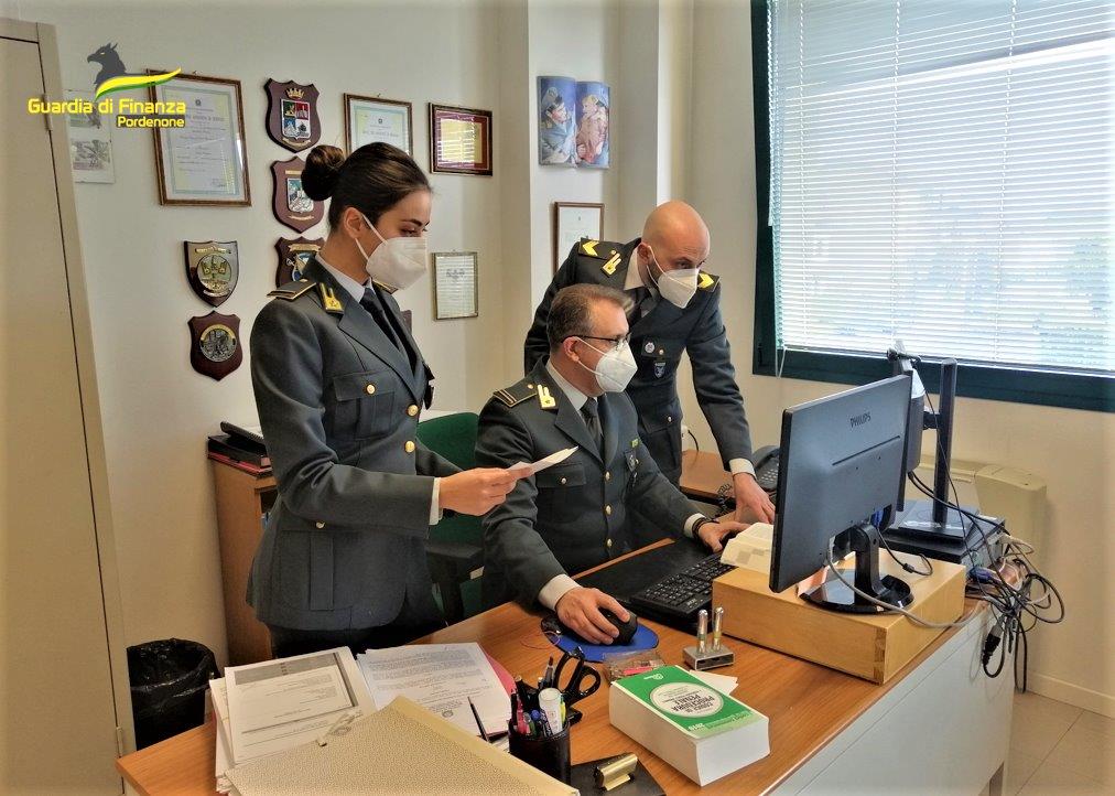 PORDENONE: SOSPESI DALL'ORDINE DEGLI INFERMIERI, EFFETTUANO TAMPONI E PRELIEVI A PAGAMENTO. DENUNCIATE TRE PERSONE 